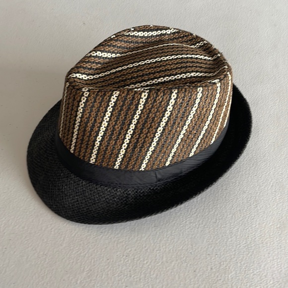 NWOT Fidora hat - Picture 2 of 6
